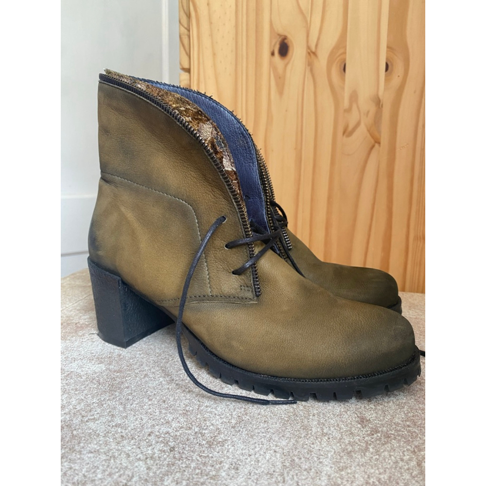 Unity In Diversity Leather Boots Block Heel Lace-… - image 3